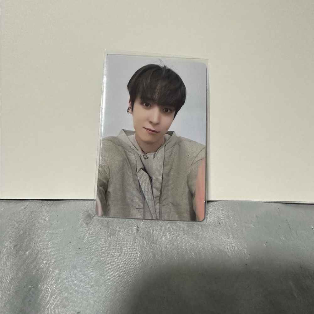 Yunho photocard